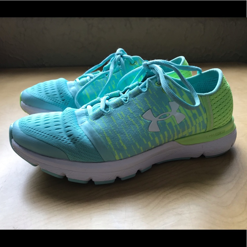 Under Armour Speedform Shoe Size 9 EUC